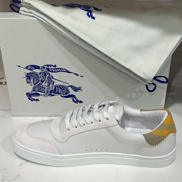 Burberry checkered sneakers - Picture 3 of 5